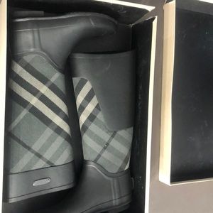 Burberry rain boots
